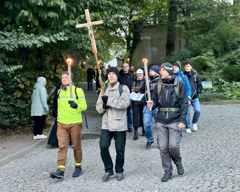 VI Piesza Pielgrzymka Tradycji do Wąwolnicy, 2025 — fotografia 108